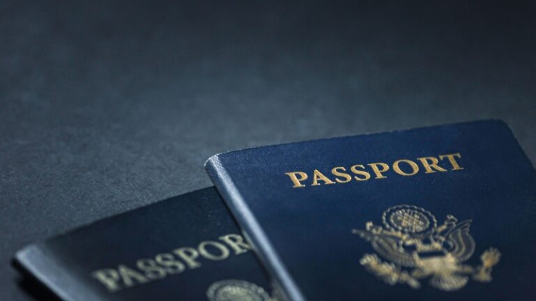 Biuro paszportowe - czym jest? Jak uzyskać paszport?